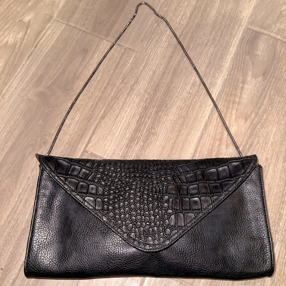 Make a Statement with this Stylish Carlos Santana Black Faux Croc Envelope bag